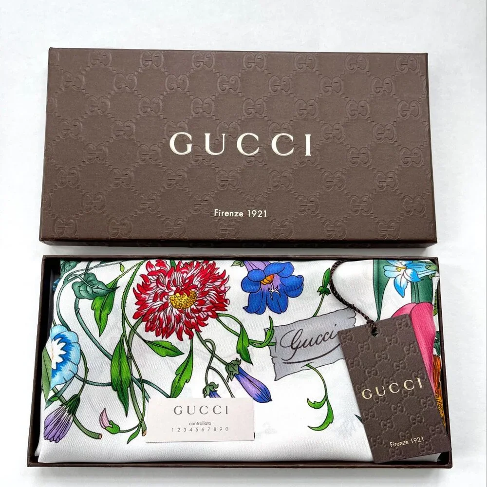 New Gucci Scarf Iconic Floral Silk Wrap with Gucci Gift Box